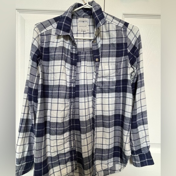 American Eagle Women’s Plaid Top - Picture 2 of 4
